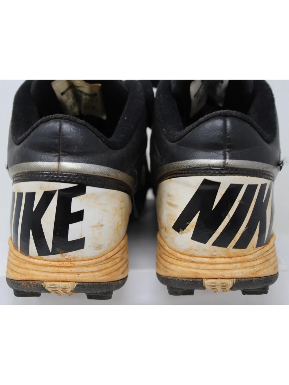 Nike Land Shark Football Cleats Youth Boys Size 5 Y Black & White Baseball Shoes